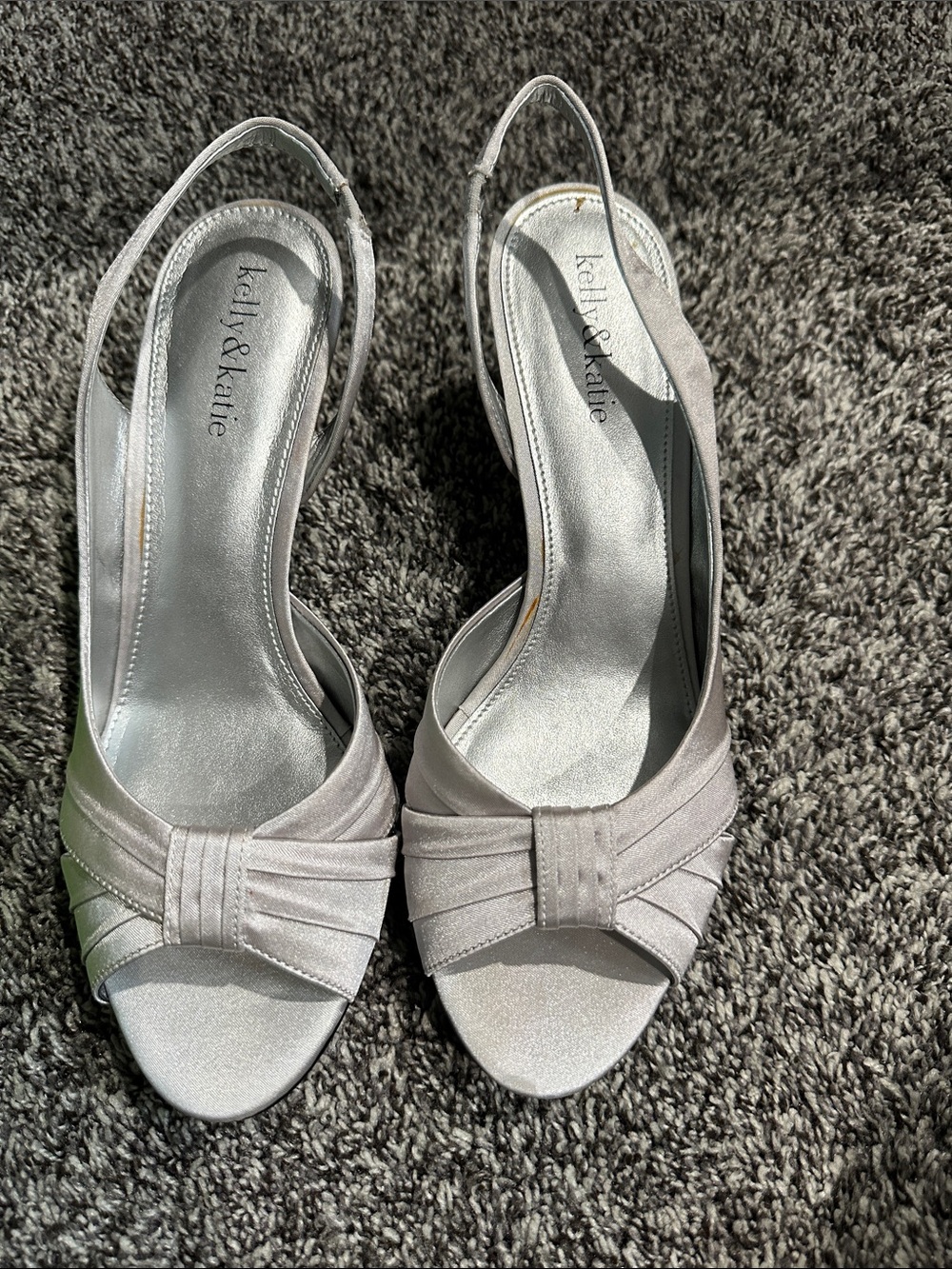 Kelly & Katie Shimmery Silver Pleated Slingback Heels